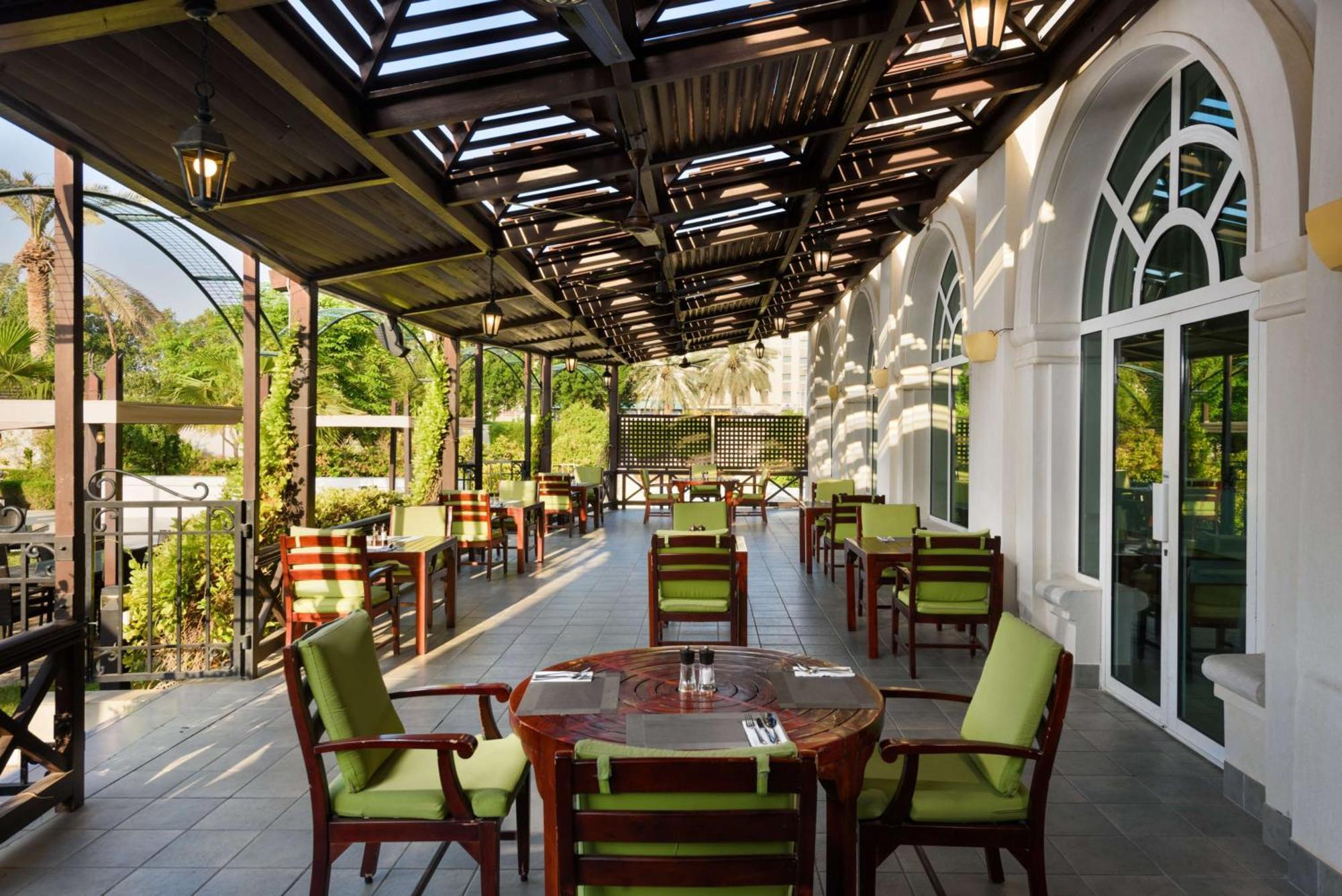 Radisson Blu Hotel, 4* Masqat